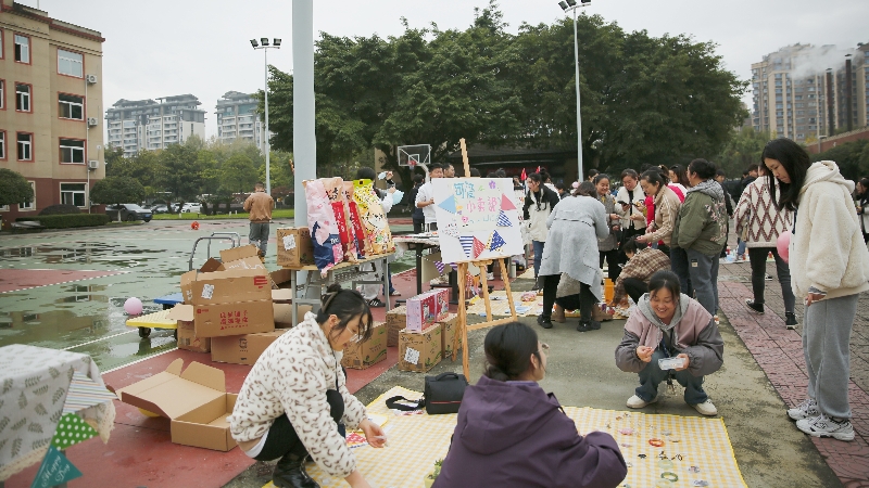 文化周|共享閑置，“集市”行樂，四川海蓉開展愛心集市公益活動